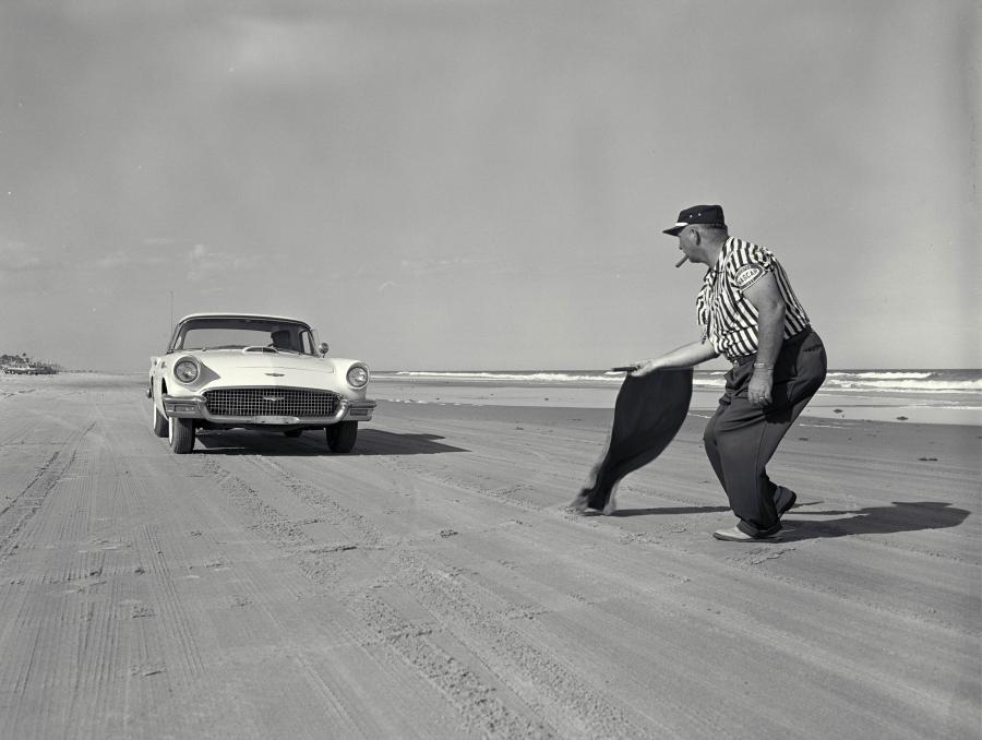  Ford Thunderbird (P5/40) 1955 года  (фото 32 из 128)
